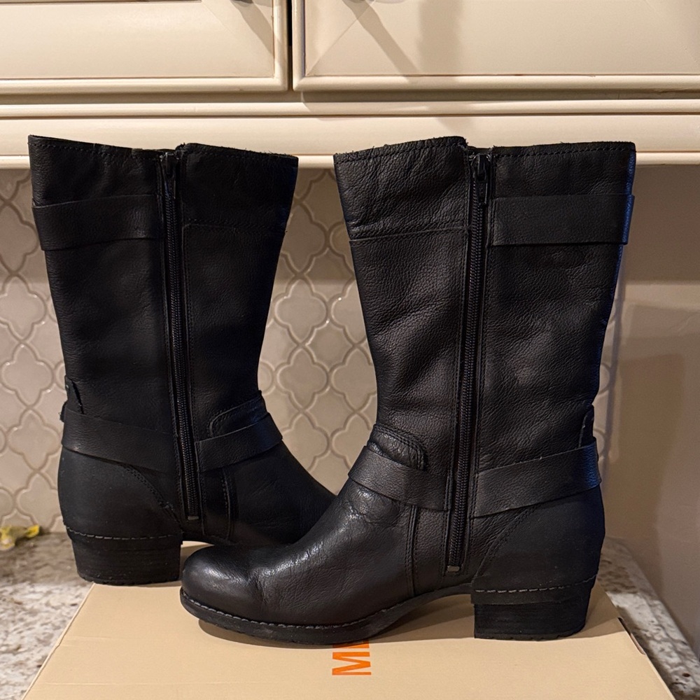 Merrell Women's Black Heeled Boots - Picture 5 of 6